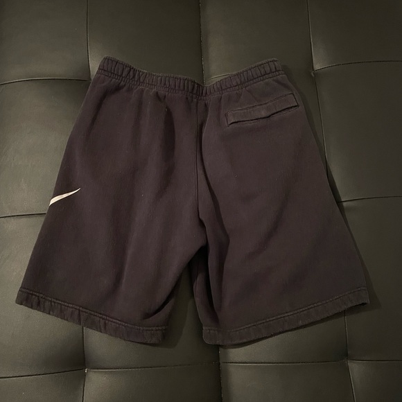 Nike Shorts - Picture 2 of 4